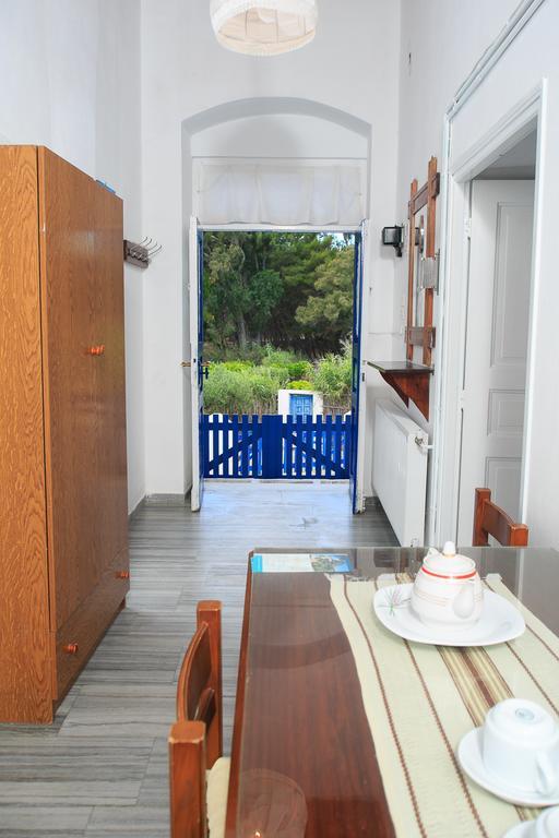 Paros Rita Studios Piso Livadi Room photo